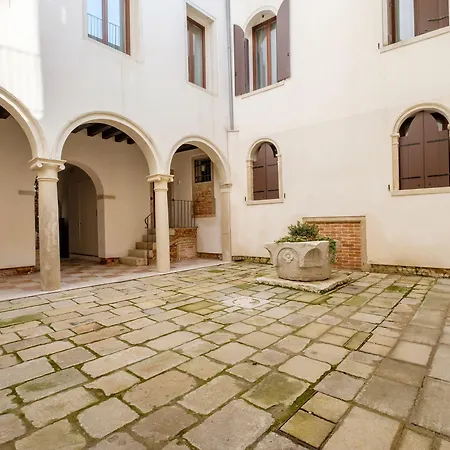 Ca' Moro Clemente Apartment